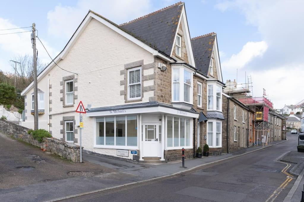Luxury Modern Suite In Marazion With Parking מראה חיצוני תמונה