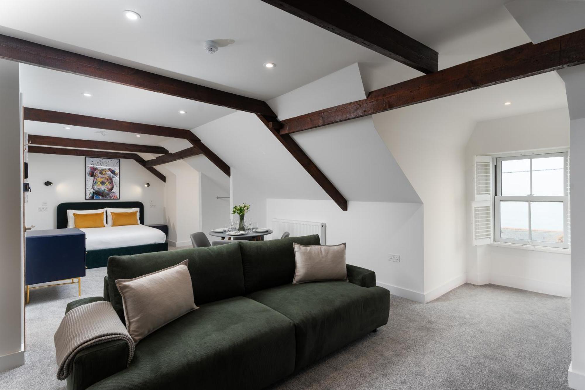 Luxury Modern Suite In Marazion With Parking מראה חיצוני תמונה
